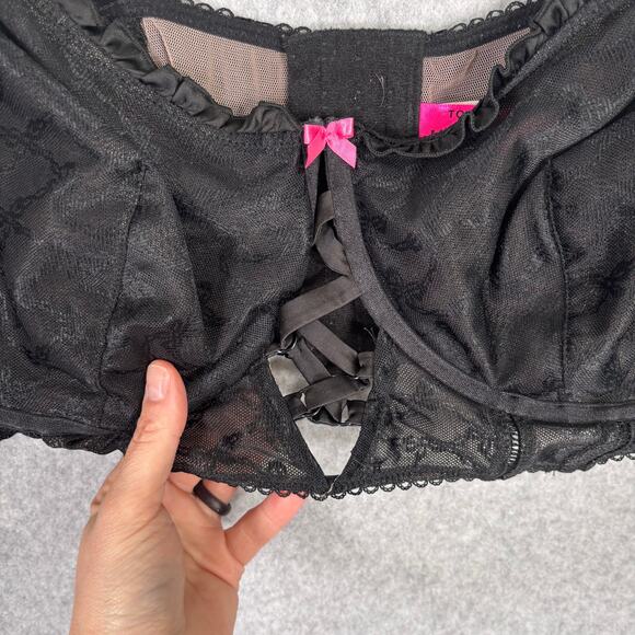 Torrid Betsey Johnson Bra 6 Black Lace Up Ruffle Pink Bow Underwire Soft Cups - Picture 4 of 11